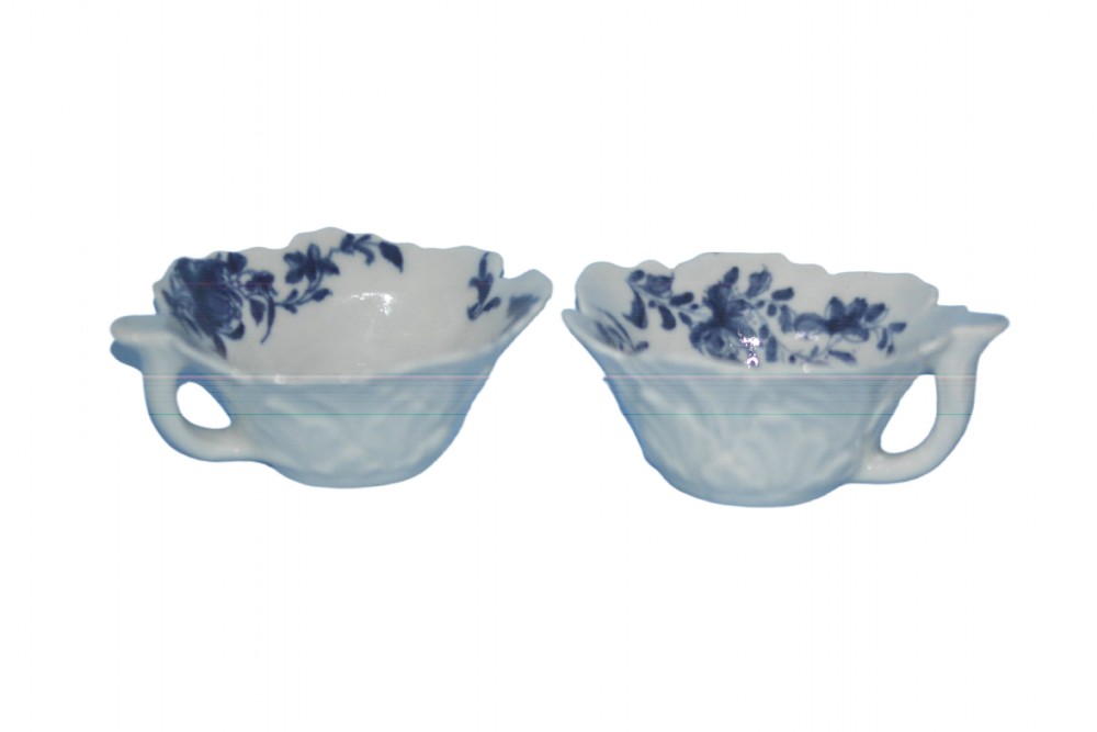 175860 pair of worcester geranium moulded butterboats
