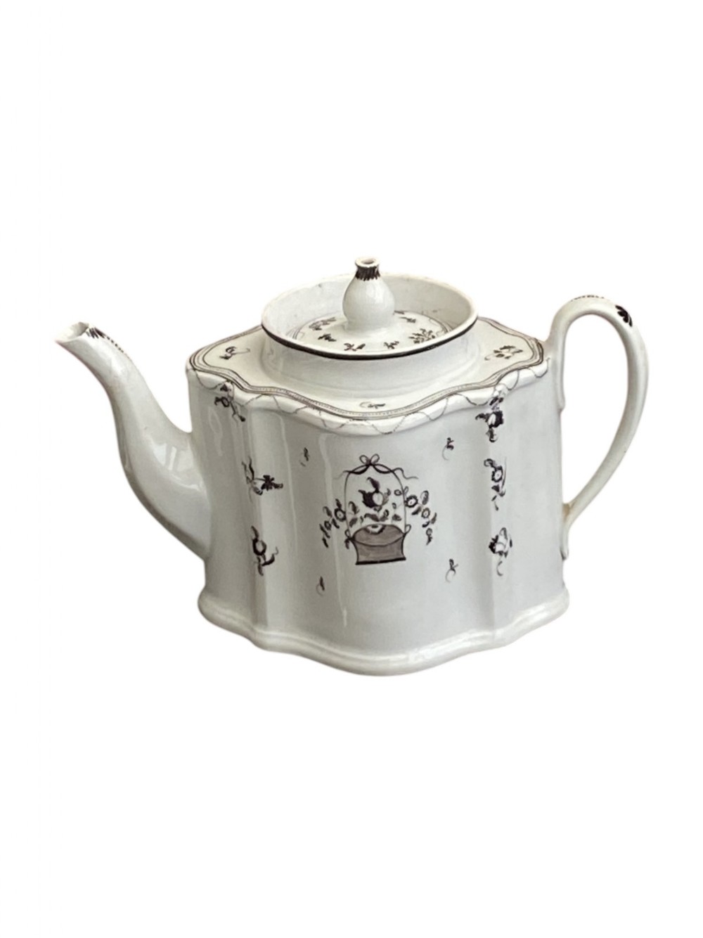 early 19th century new hall porcelain teapot